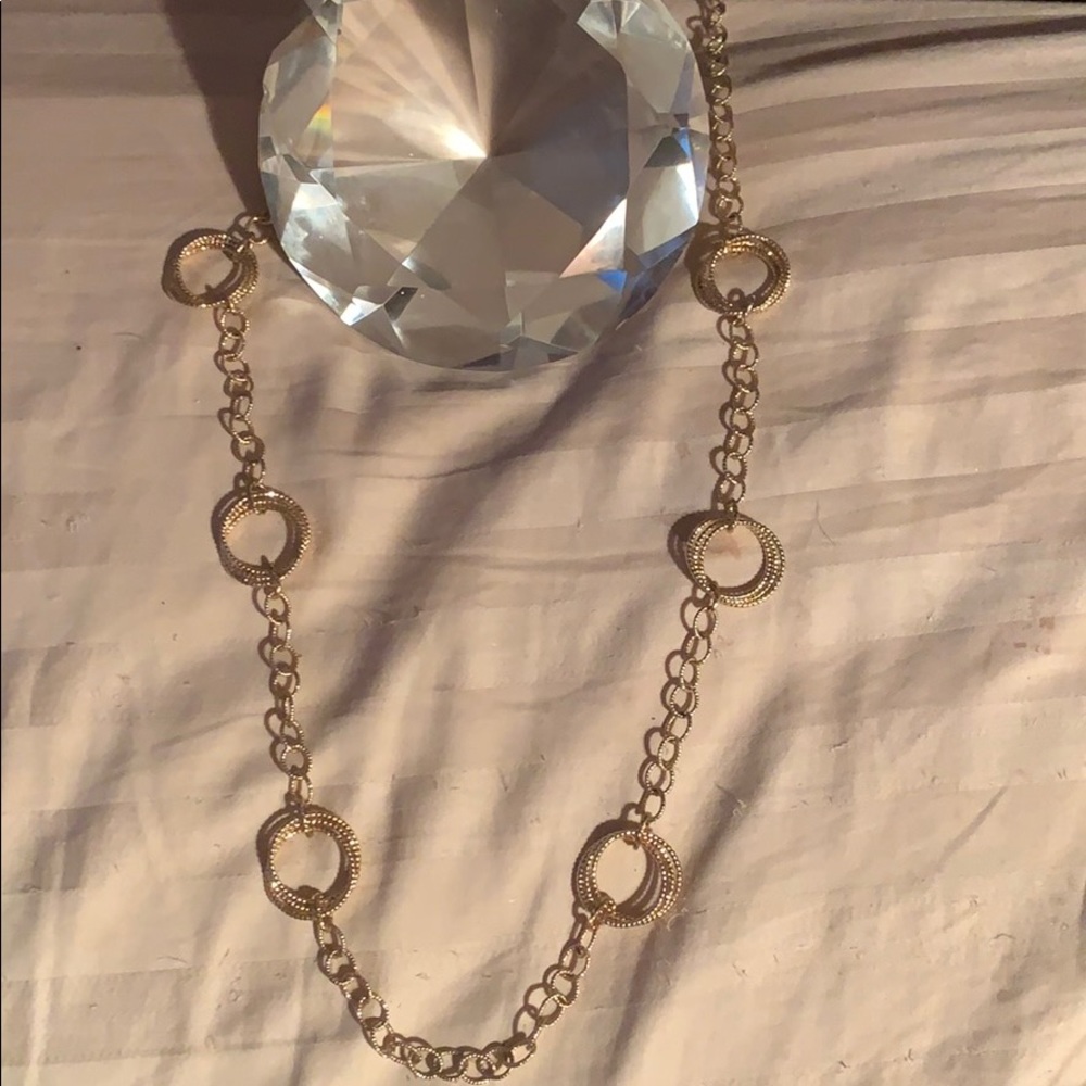 Multiple purpose Goldtone circle chain